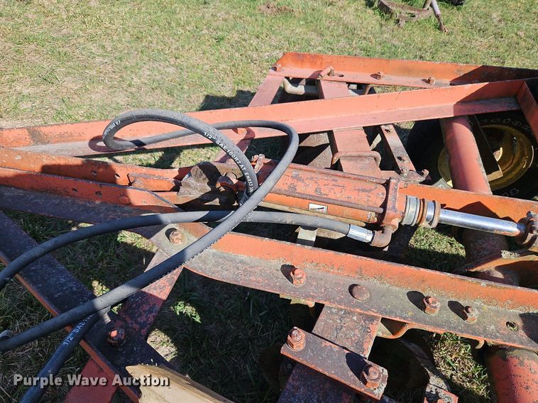 image for item LM9258 Tandem disk