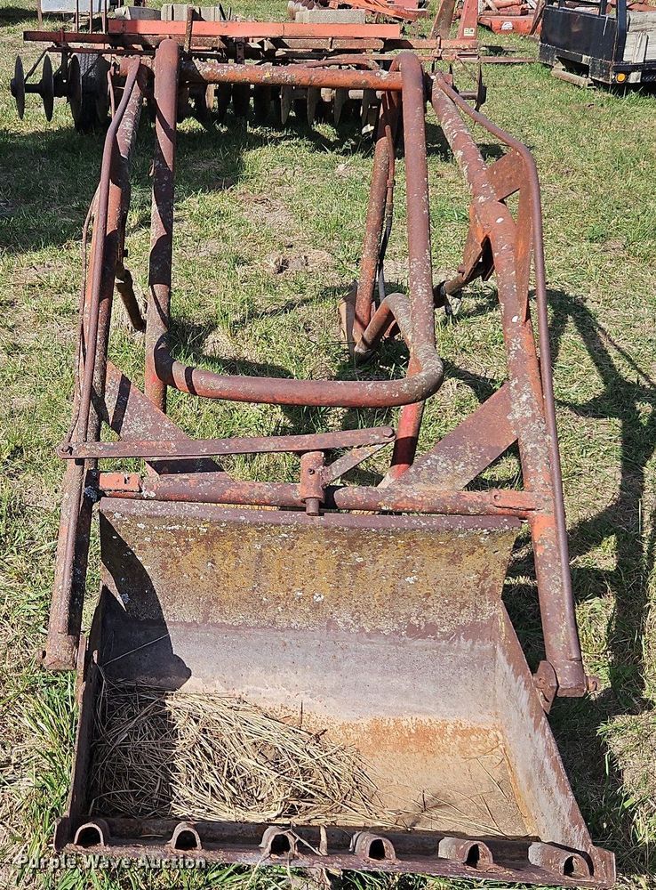 image for item LM9261 Loader