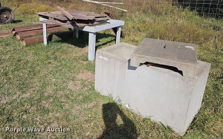 image for item LM9262 Livestock waterer