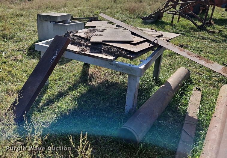 image for item LM9262 Livestock waterer