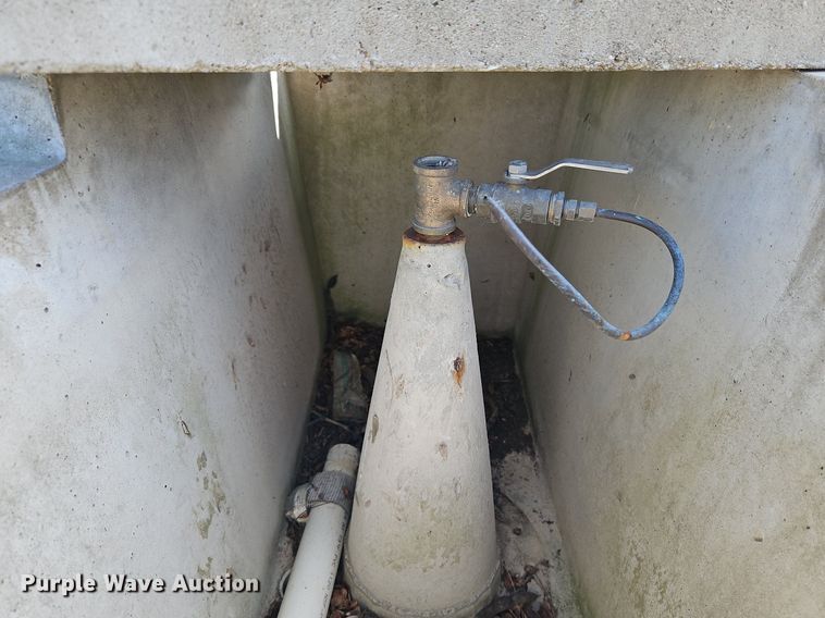 image for item LM9262 Livestock waterer