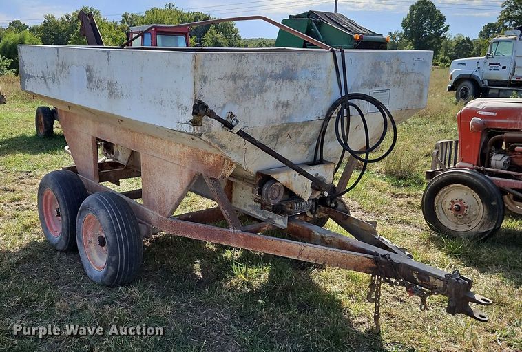 image for item LM9264 Co Op 1974  spreader