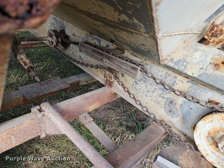 image for item LM9264 Co Op 1974  spreader