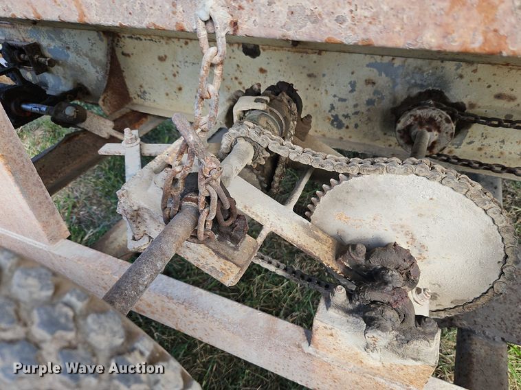 image for item LM9264 Co Op 1974  spreader