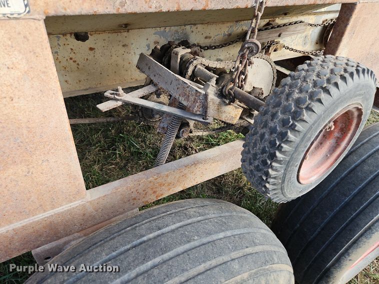 image for item LM9264 Co Op 1974  spreader