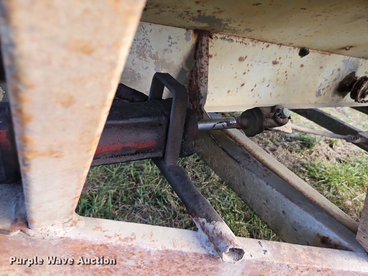 image for item LM9264 Co Op 1974  spreader