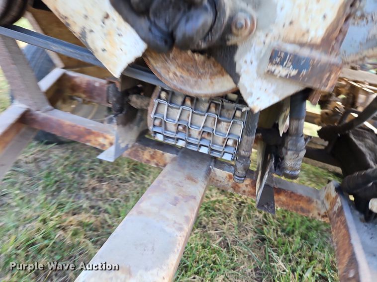 image for item LM9264 Co Op 1974  spreader