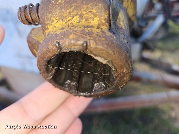 image for item LM9264 Co Op 1974  spreader