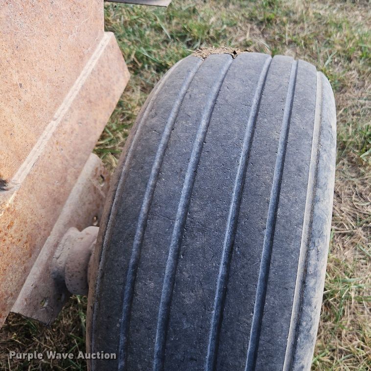 image for item LM9264 Co Op 1974  spreader