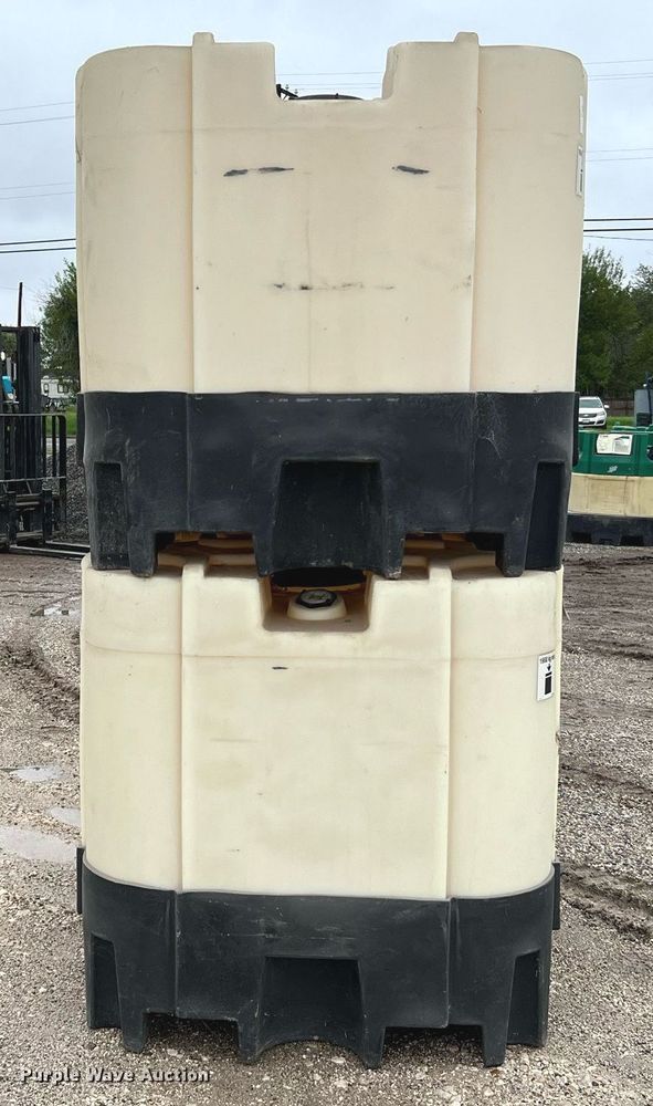 image for item LU9814 (3) Snyder 220 gallon totes