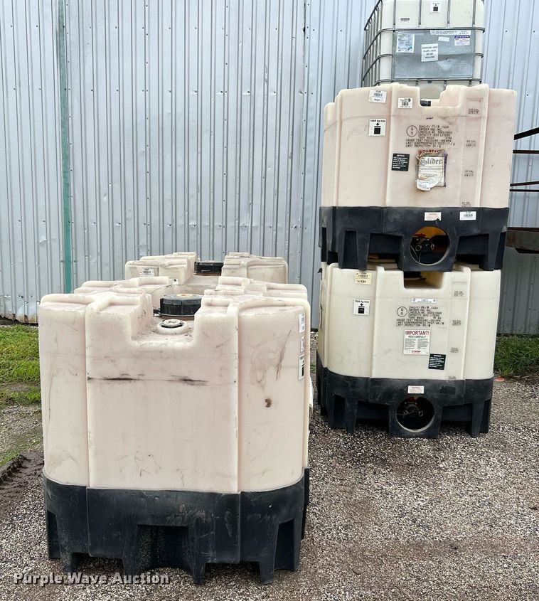 image for item LU9815 (4) Snyder 220 gallon totes