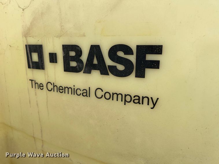 image for item LU9816 (4) 120 gallon totes