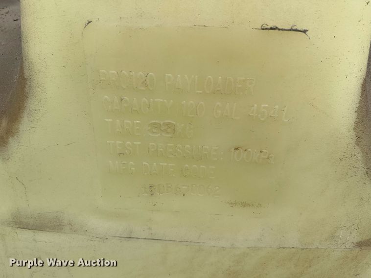 image for item LU9816 (4) 120 gallon totes