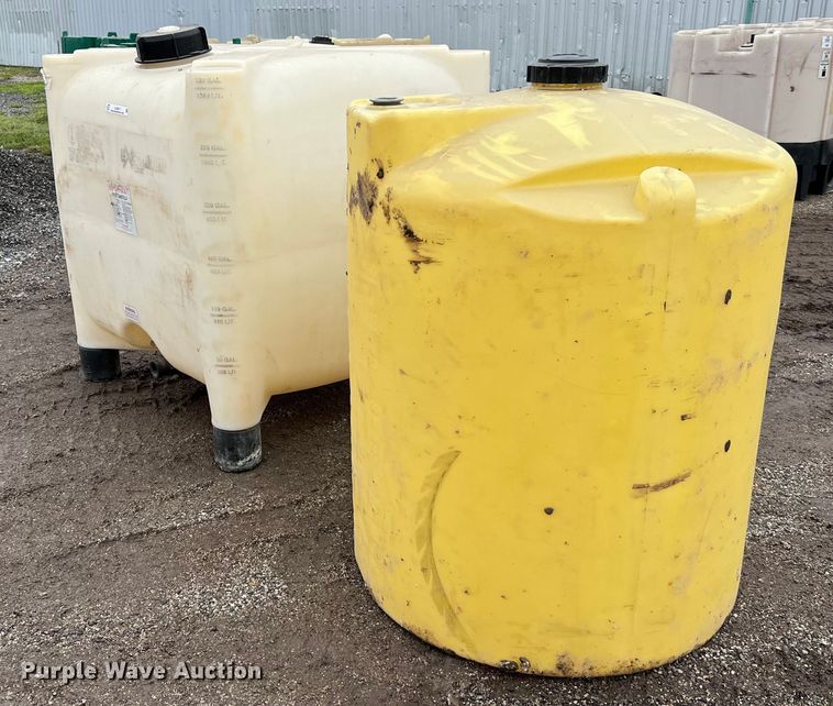 image for item LU9817 (2) totes