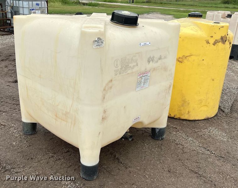 image for item LU9817 (2) totes