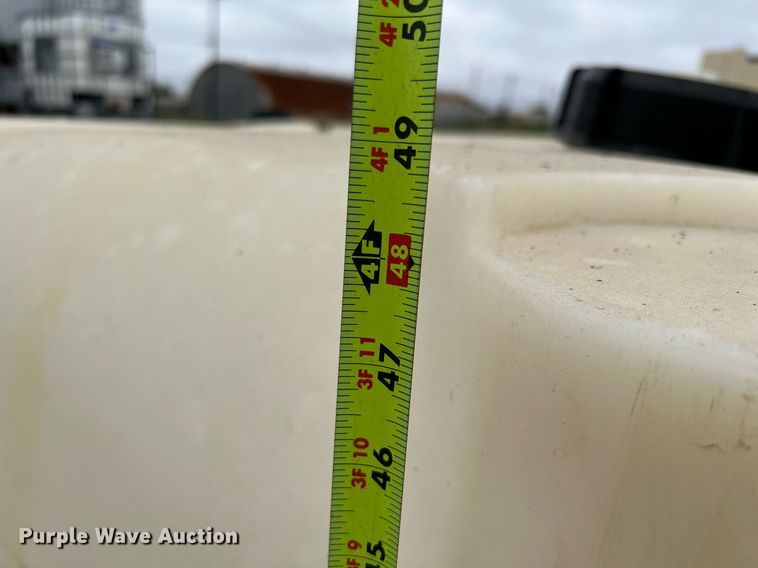 image for item LU9817 (2) totes