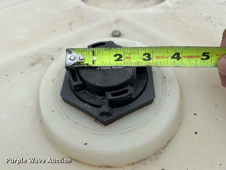 image for item LU9817 (2) totes