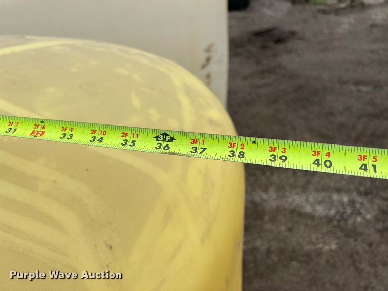 image for item LU9817 (2) totes