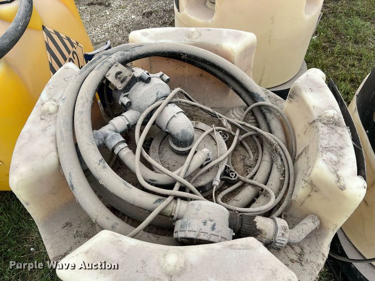 image for item LU9819 (4) totes