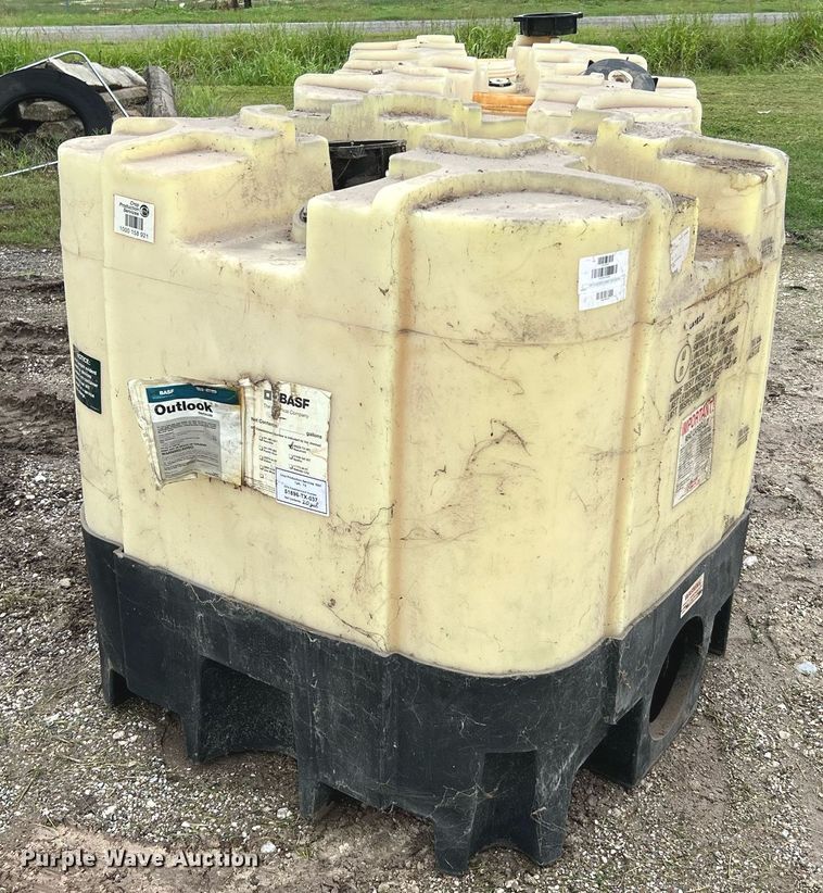 image for item LU9820 (3) Snyder 220 gallon totes