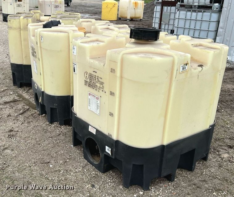 image for item LU9820 (3) Snyder 220 gallon totes