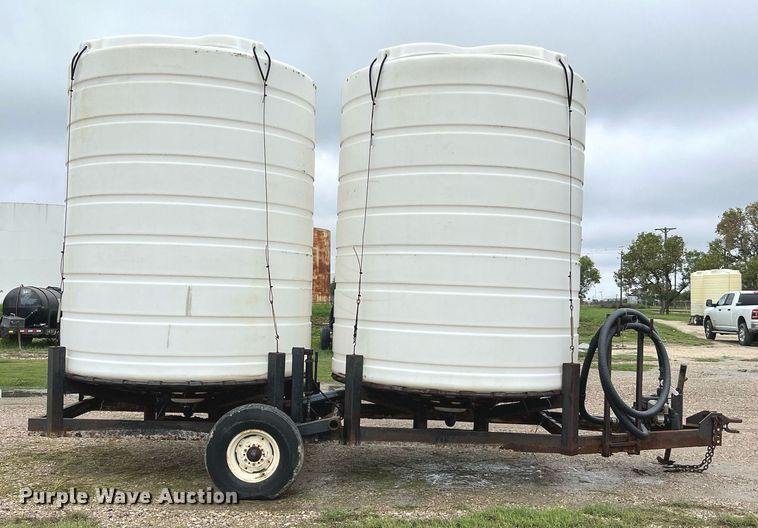 image for item LU9821 Wylie  fertilizer delivery trailer