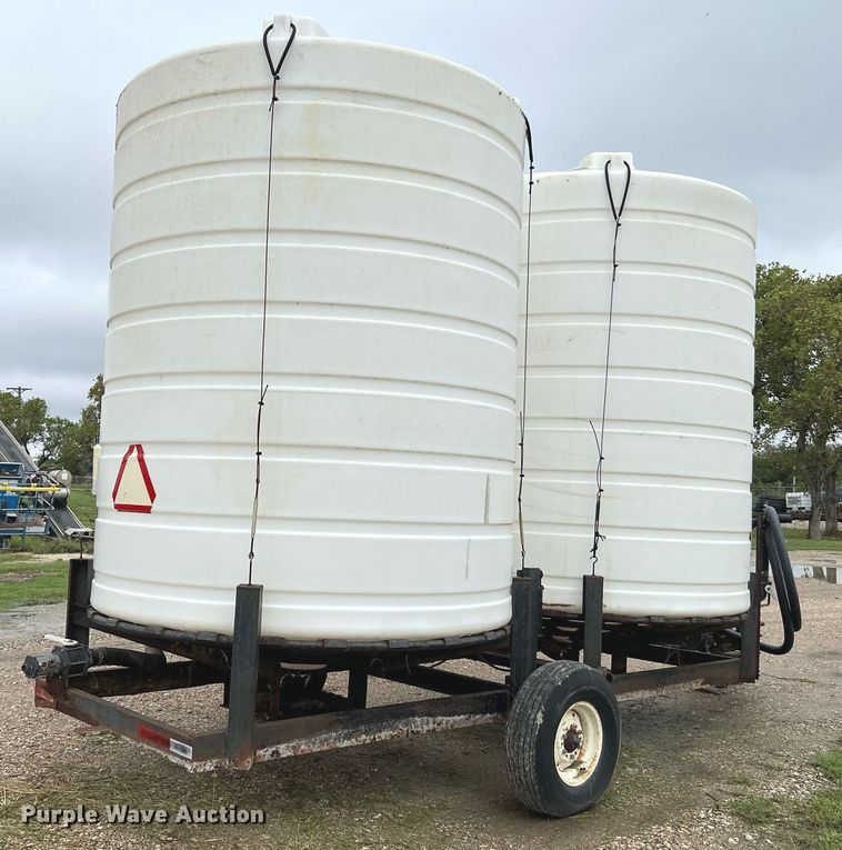 image for item LU9821 Wylie  fertilizer delivery trailer