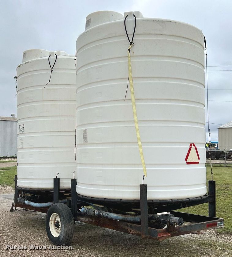 image for item LU9821 Wylie  fertilizer delivery trailer