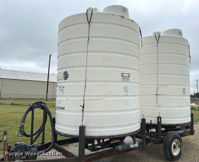 image for item LU9821 Wylie  fertilizer delivery trailer