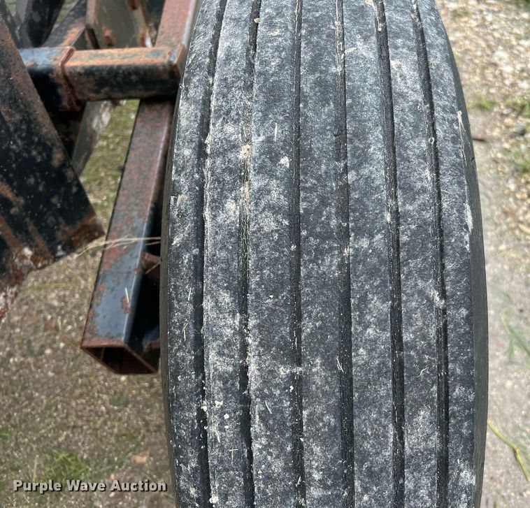 image for item LU9821 Wylie  fertilizer delivery trailer