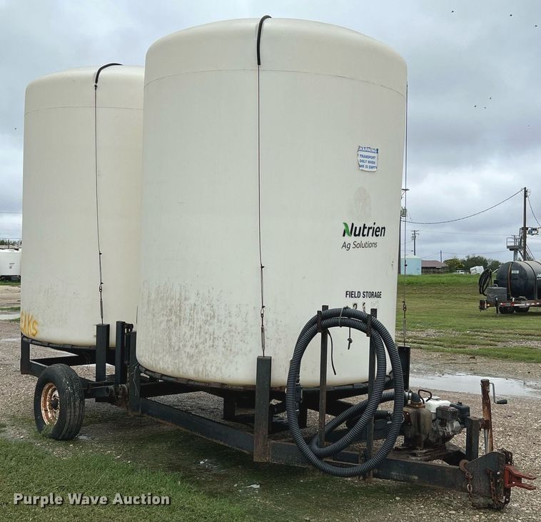 image for item LU9822 Wylie  fertilizer delivery trailer