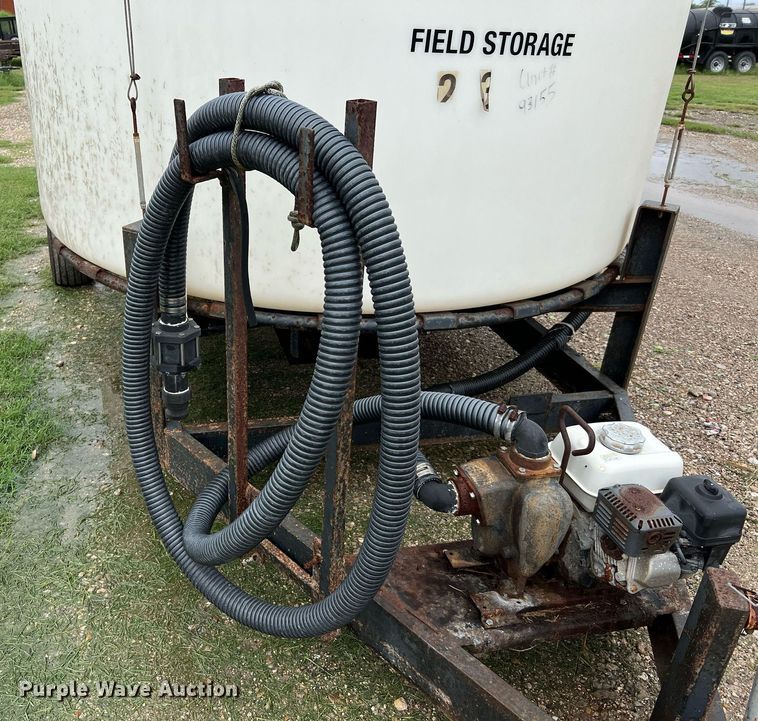 image for item LU9822 Wylie  fertilizer delivery trailer