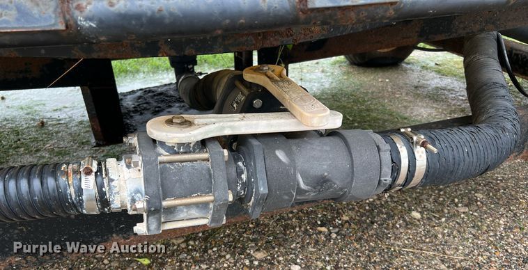 image for item LU9822 Wylie  fertilizer delivery trailer