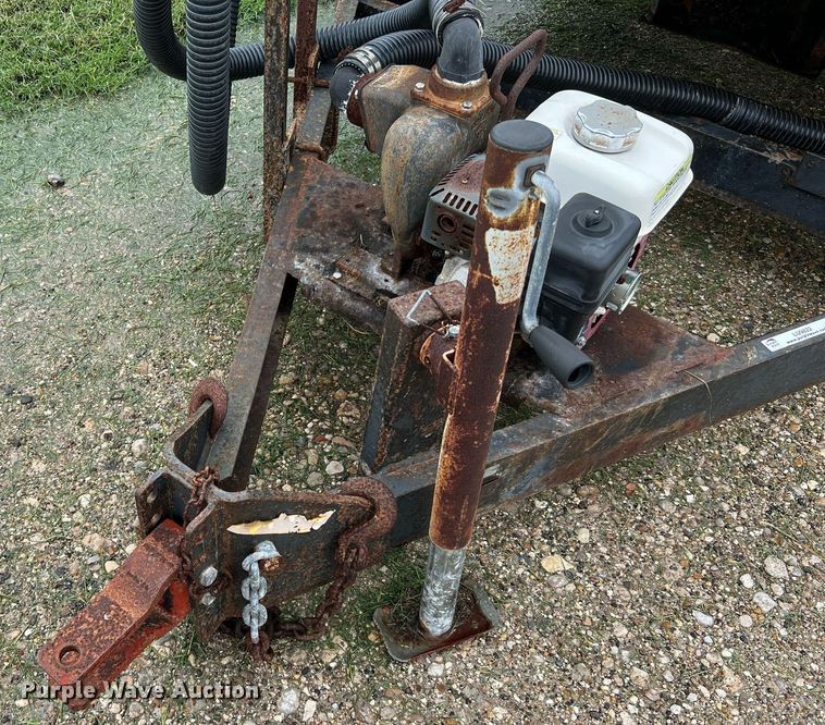 image for item LU9822 Wylie  fertilizer delivery trailer