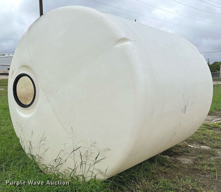 image for item LU9822 Wylie  fertilizer delivery trailer