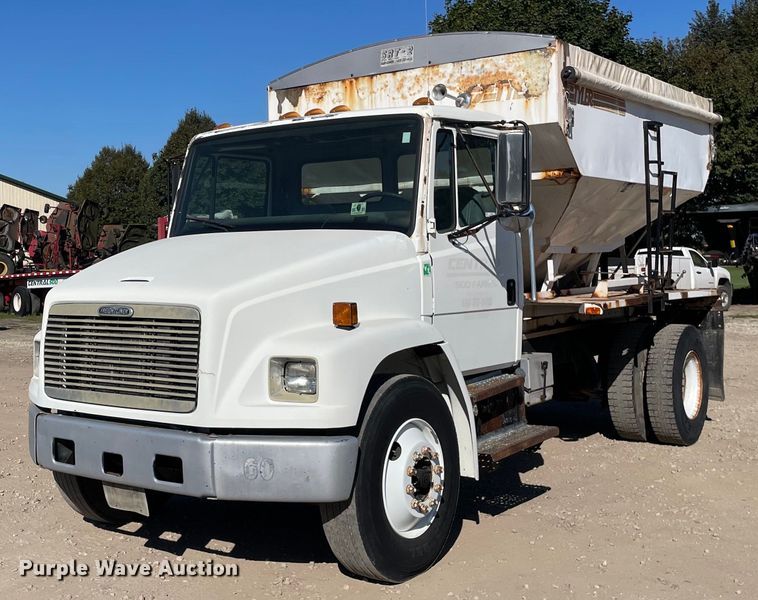 image for item LV9928 1999 Freightliner FL70  feed delivery truck