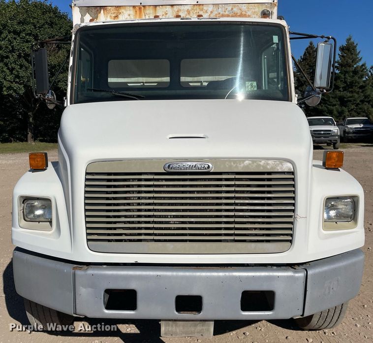 image for item LV9928 1999 Freightliner FL70  feed delivery truck