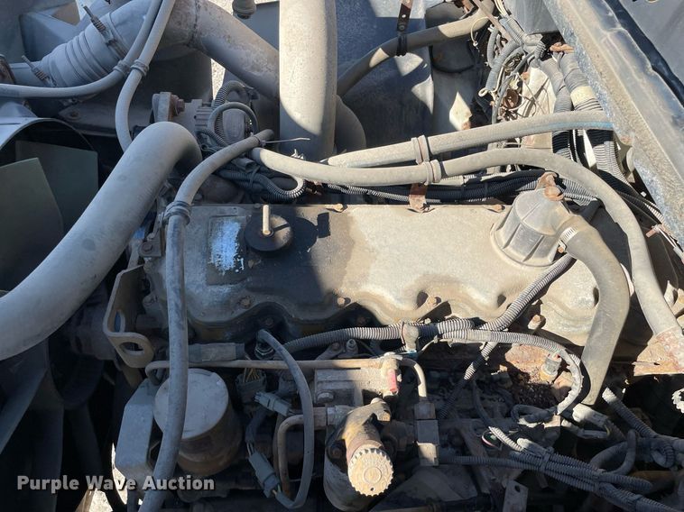 image for item LV9928 1999 Freightliner FL70  feed delivery truck