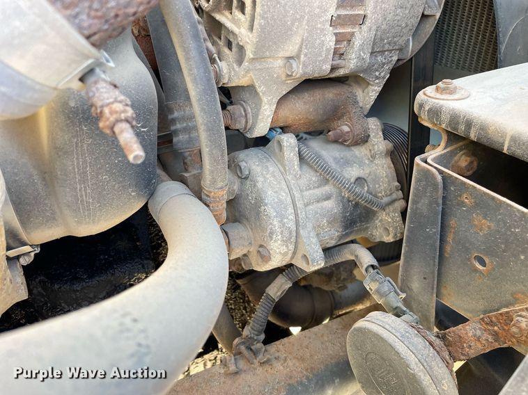 image for item LV9928 1999 Freightliner FL70  feed delivery truck