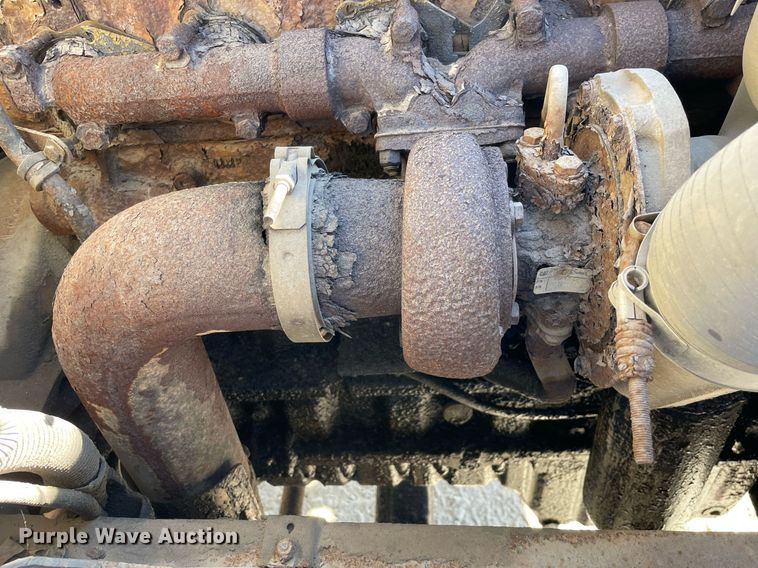 image for item LV9928 1999 Freightliner FL70  feed delivery truck