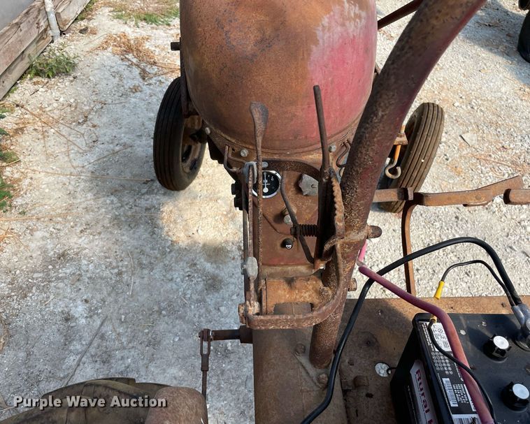 image for item LV9931 Farmall F Cub  tractor