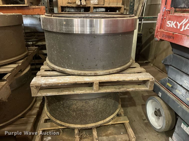 image for item MG9407 (8) CPM and Jacob pellet dies