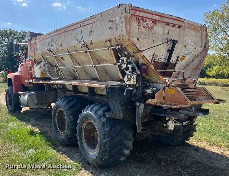 image for item MG9507 1978 Ford 9000  fertilizer delivery truck