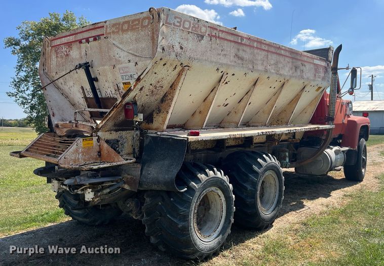 image for item MG9507 1978 Ford 9000  fertilizer delivery truck