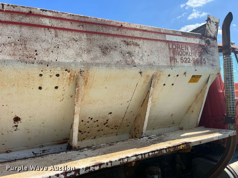 image for item MG9507 1978 Ford 9000  fertilizer delivery truck