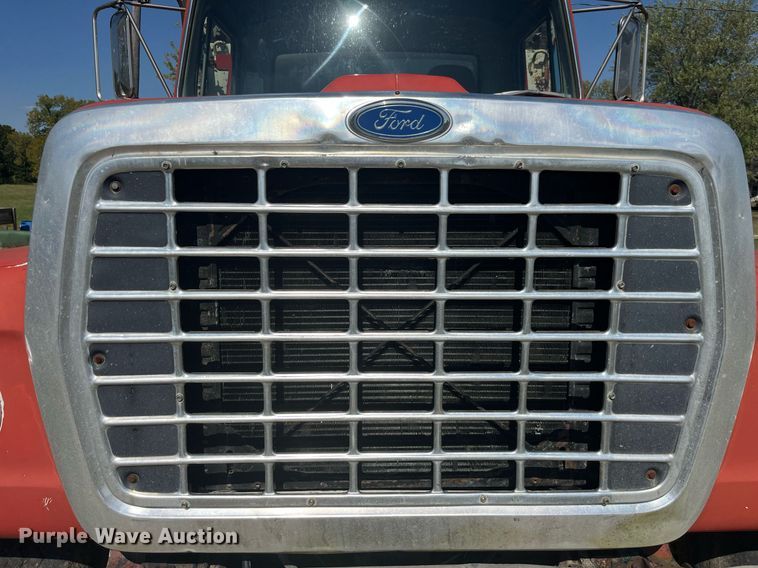 image for item MG9507 1978 Ford 9000  fertilizer delivery truck