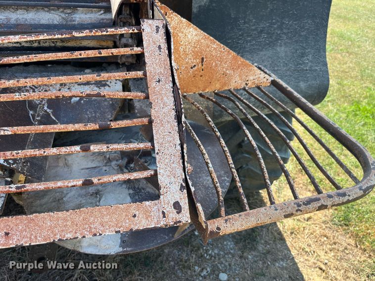 image for item MG9507 1978 Ford 9000  fertilizer delivery truck