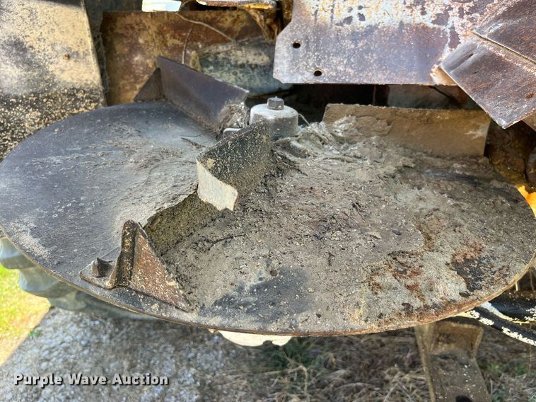 image for item MG9507 1978 Ford 9000  fertilizer delivery truck