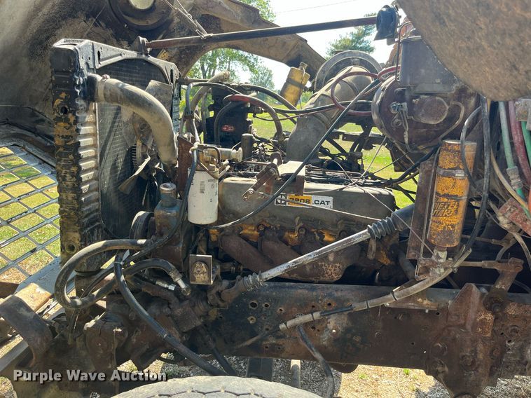 image for item MG9507 1978 Ford 9000  fertilizer delivery truck