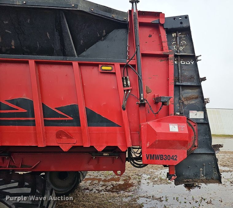 image for item MH9397 JBS VMWB3042-50TR  manure spreader